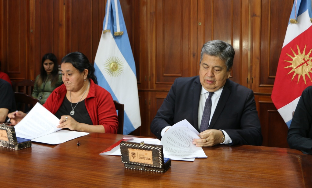  Se concretó la firma de convenio marco entre la UNSE y la Federación de la Agricultura Familiar de Santiago del Estero “Tukuy Kuska