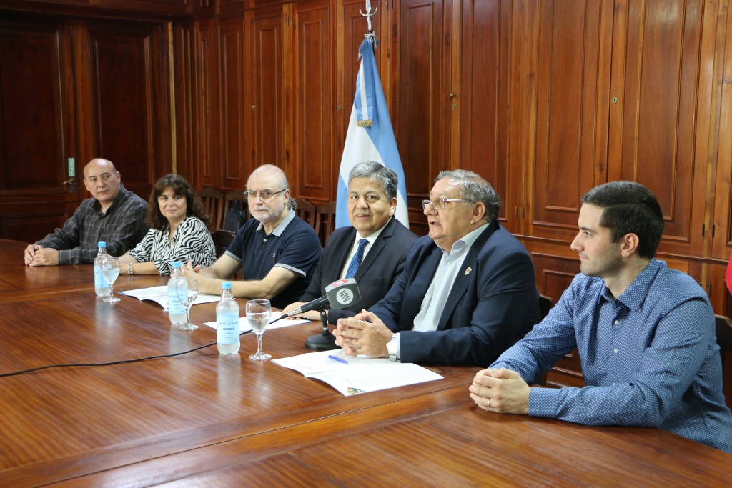 Autoridades de la UNSE lanzaron la Cohorte 2024 de la Especialización en Hidráulica de Ríos