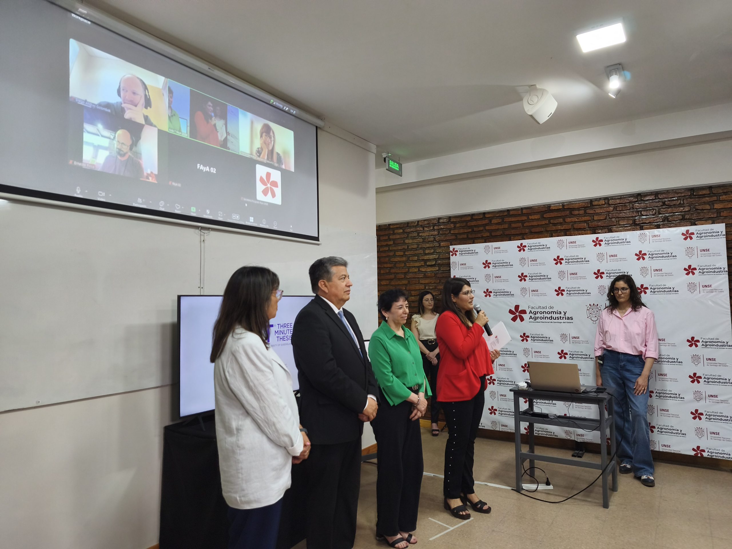Concurso “Tesis en 3 Minutos”