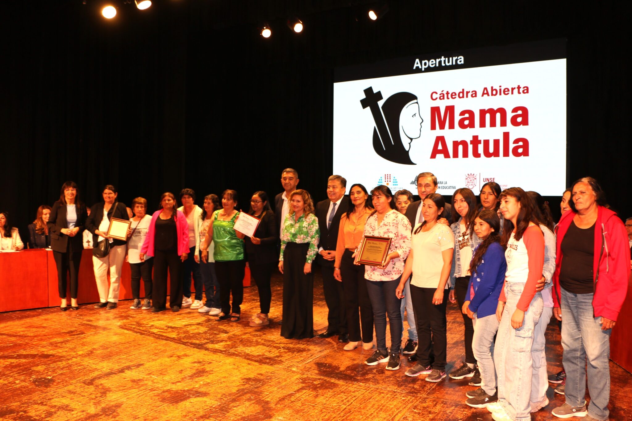 La UNSE presentó la Cátedra Abierta Mama Antula