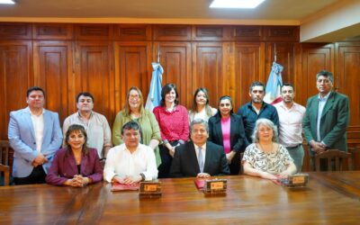 Firma de convenio en beneficio de los trabajadores rurales