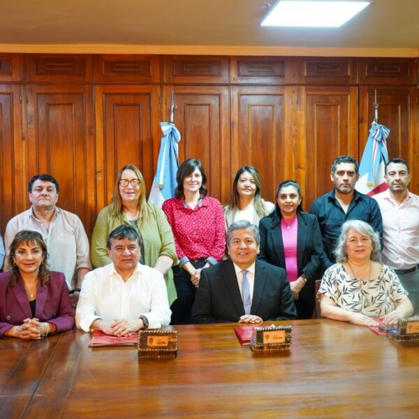 Firma de convenio en beneficio de los…