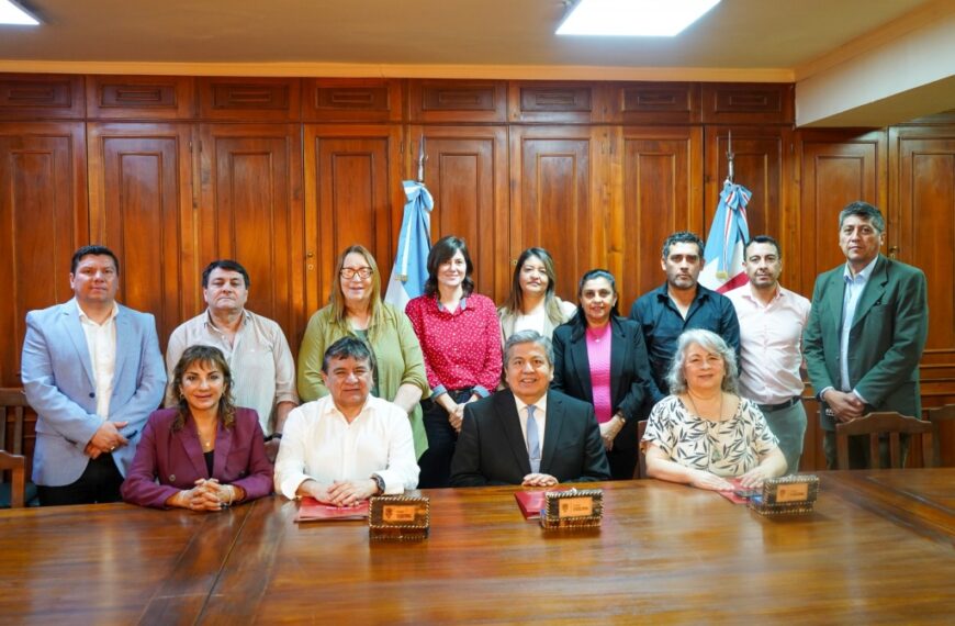 Firma de convenio en beneficio de los…