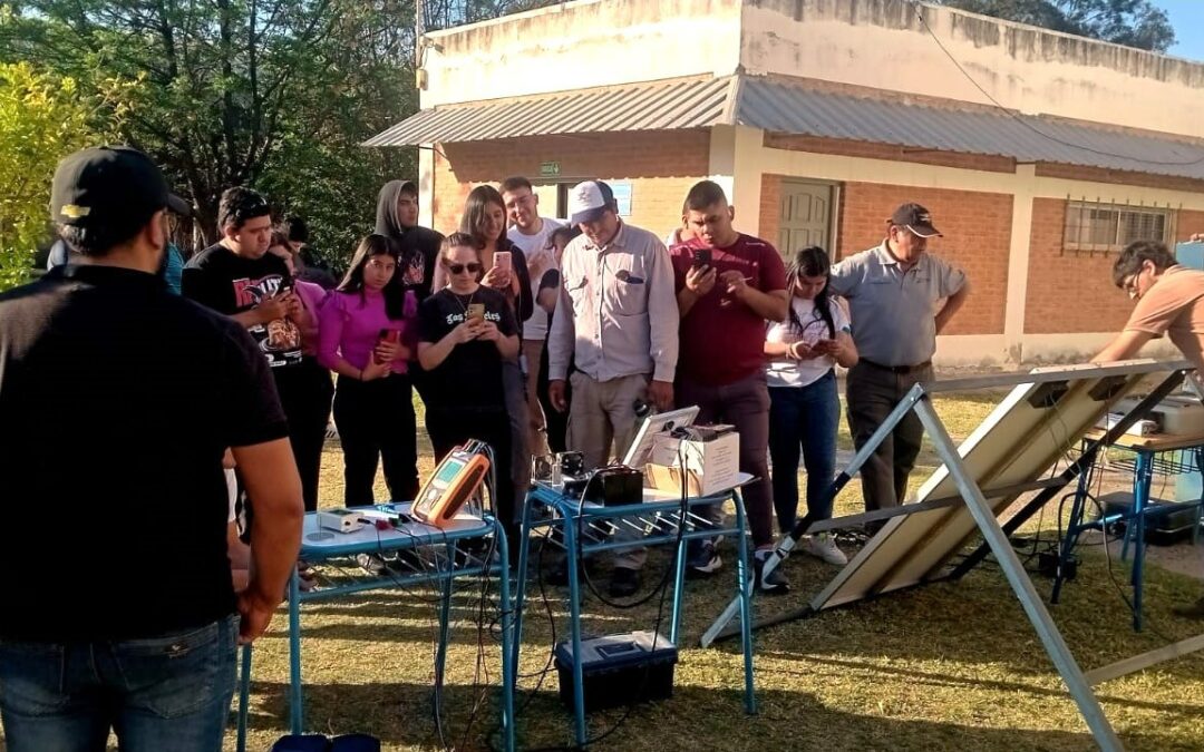 Visita Educativa en el Laboratorio de Electrónica