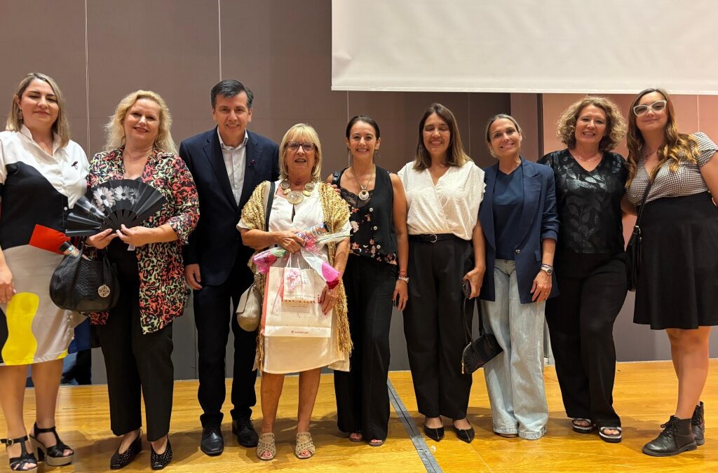 Humanidades acompañó la jornada “Santiagueñas que inspiran, crean y transforman” por el 8M