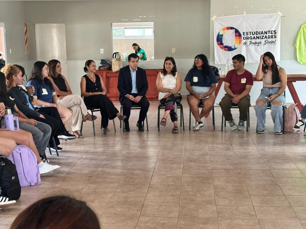 Nuevos estudiantes de Trabajo Social comenzaron su formación en la Facultad de Humanidades