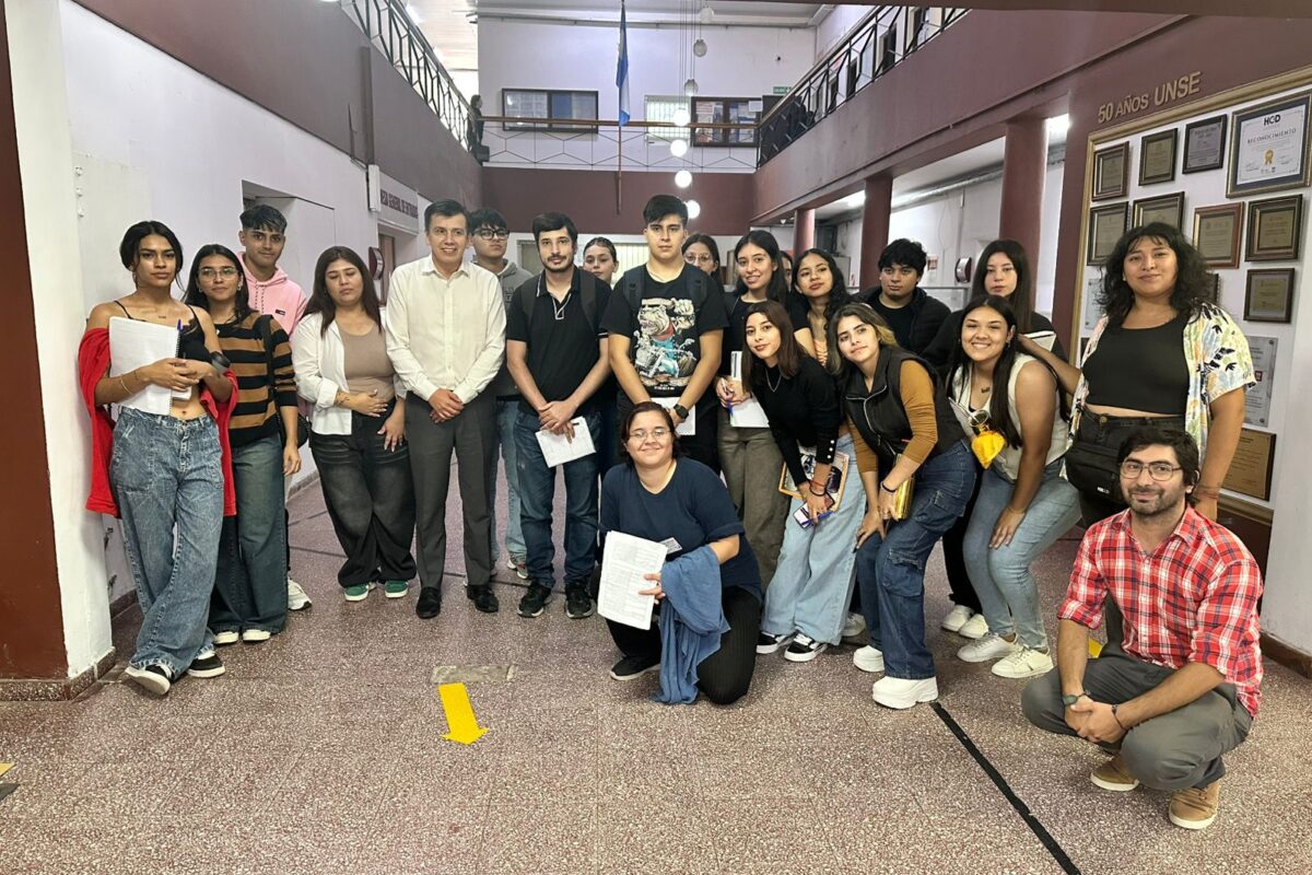 Estudiantes de Trabajo Social compartieron un espacio&hellip;