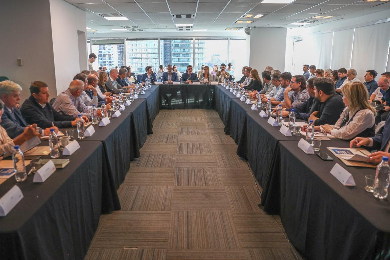 Autoridades de la Facultad de Ciencias Forestales de la UNSE participaron en un encuentro nacional para el desarrollo del sector forestal convocados por el Consejo Federal de Inversiones (CFI)