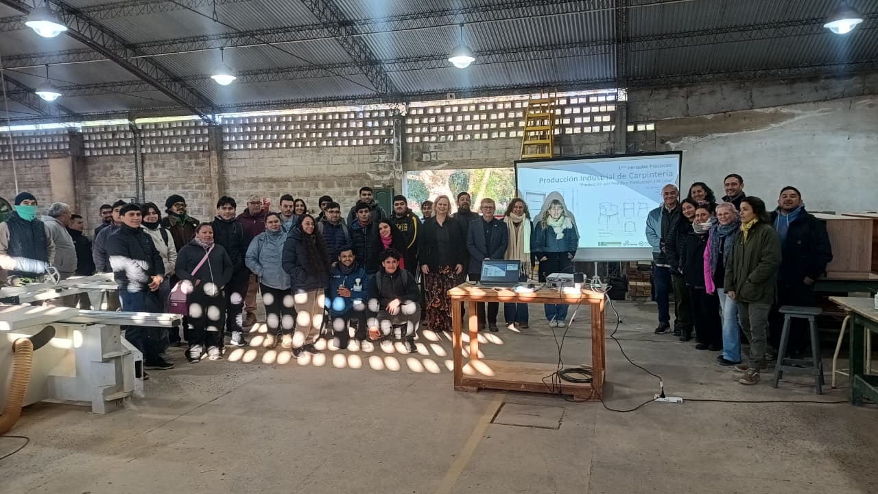 Primeras Jornadas Prácticas de Producción Industrial de Carpintería