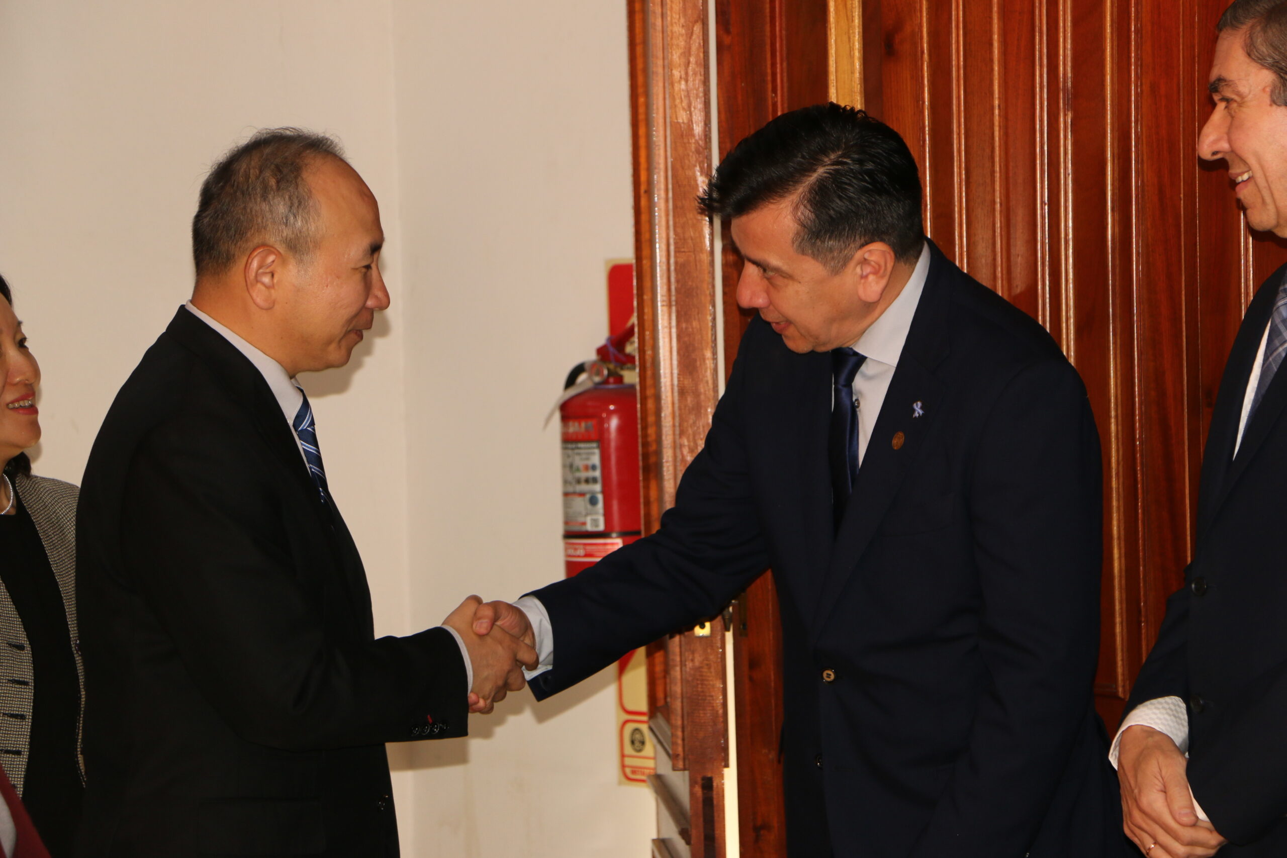Wang Wei destacó la importancia del intercambio entre universidades de China y Argentina