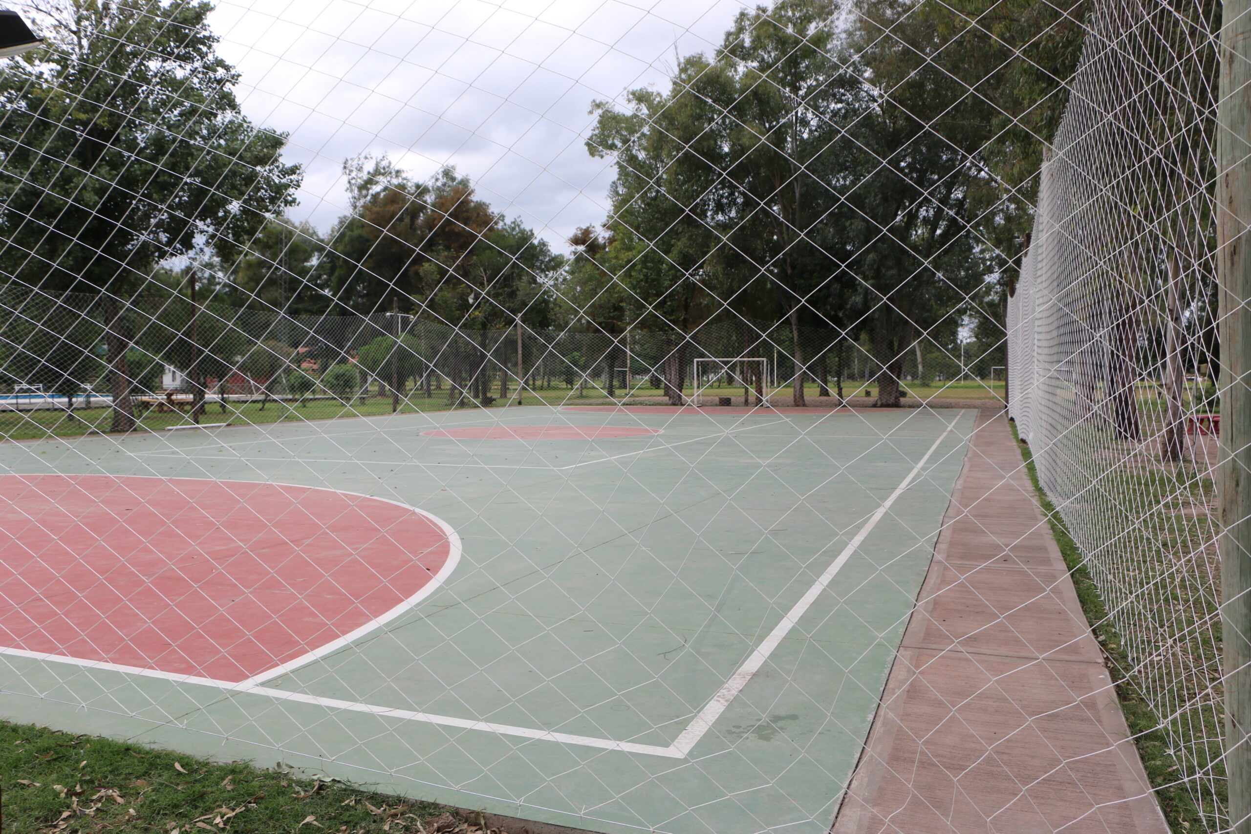 La UNSE inaugurará en su Polideportivo una moderna cancha de futsal