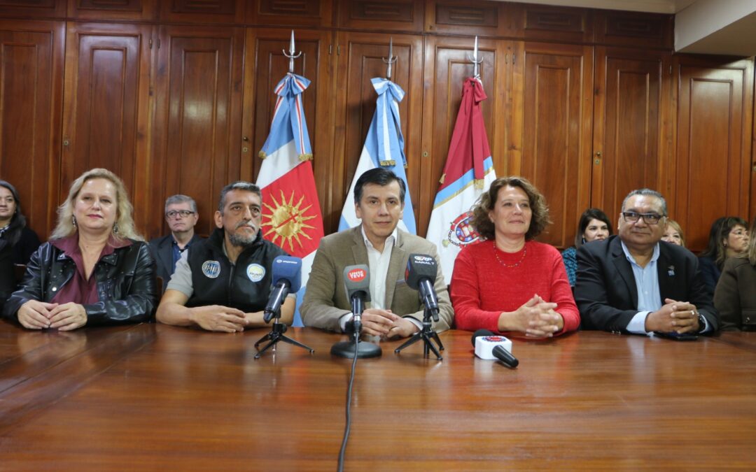 En defensa de la educación pública y la ciencia nacional, la UNSE se suma a la marcha federal