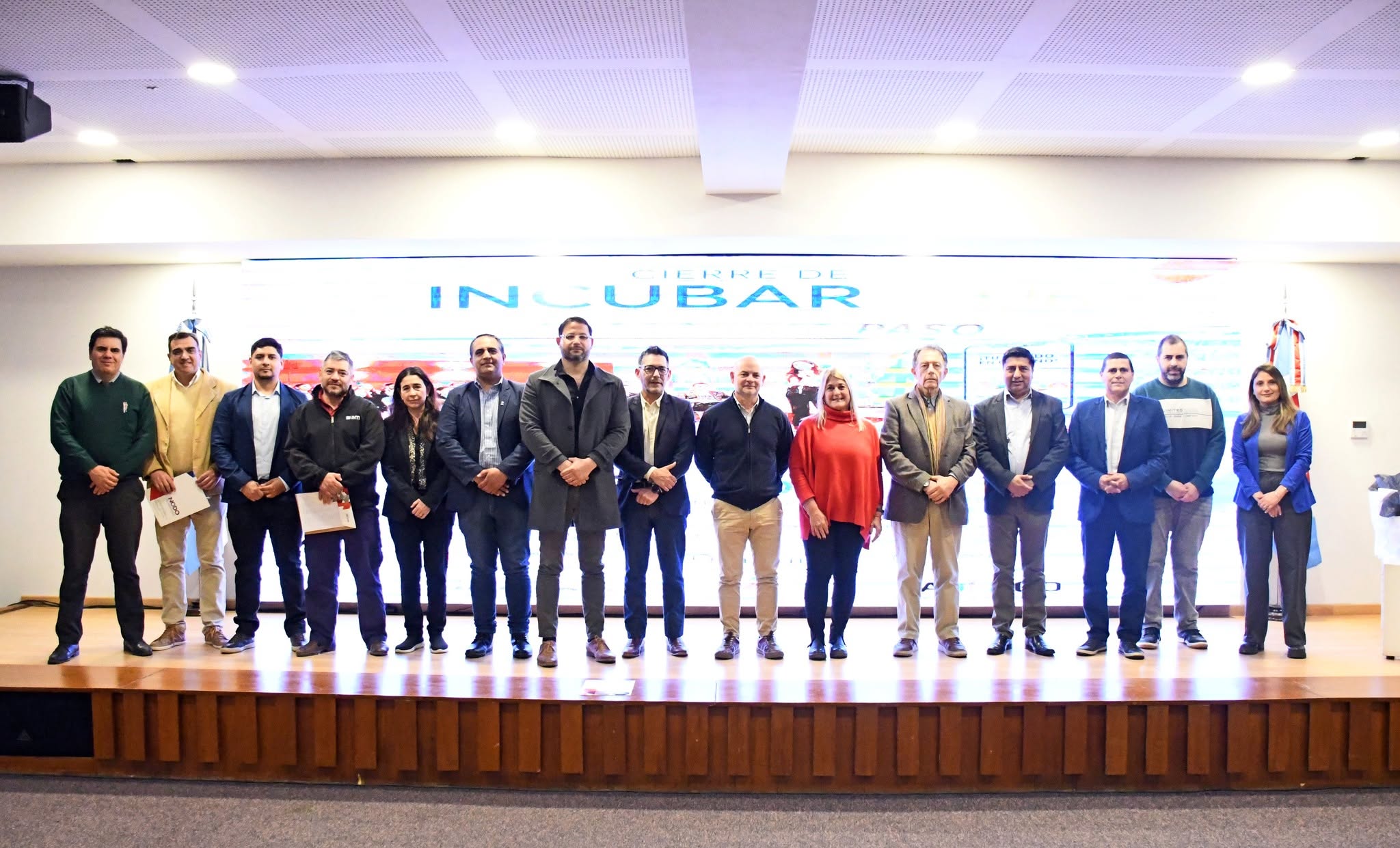 La UNSE presente en el cierre del Programa Incuba 2026