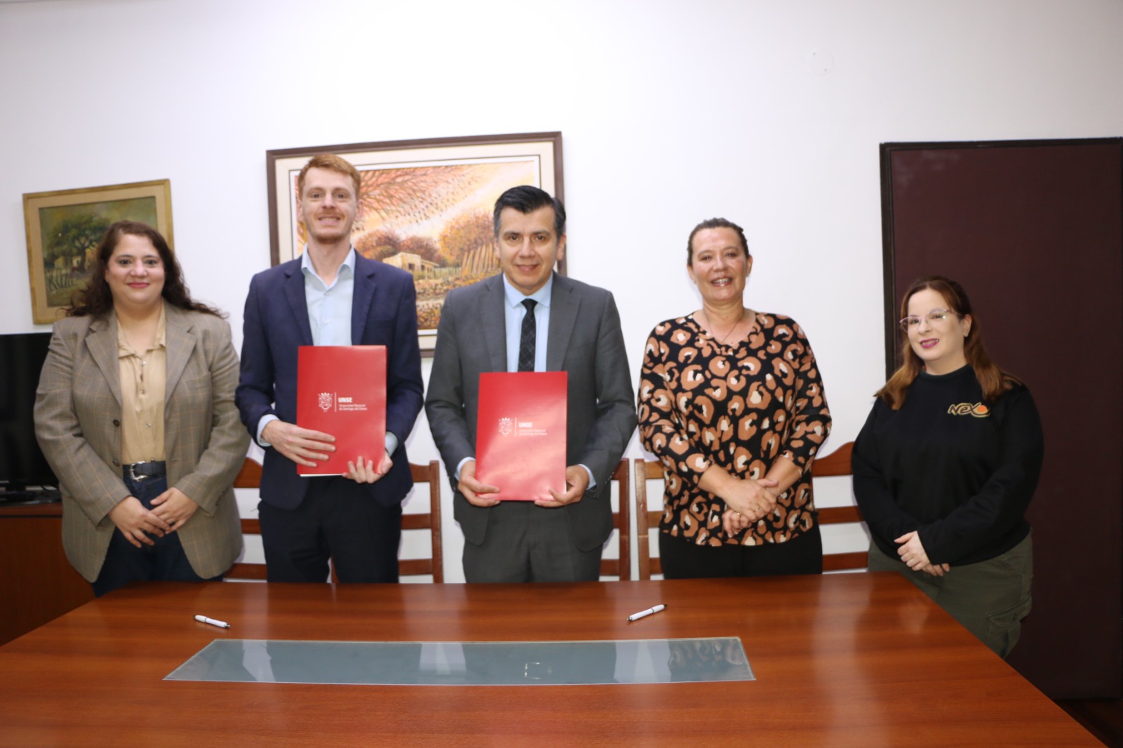 La UNSE y el Centro NEXO firmaron un convenio para fortalecer la formación y el desarrollo integral de adolescentes y jóvenes